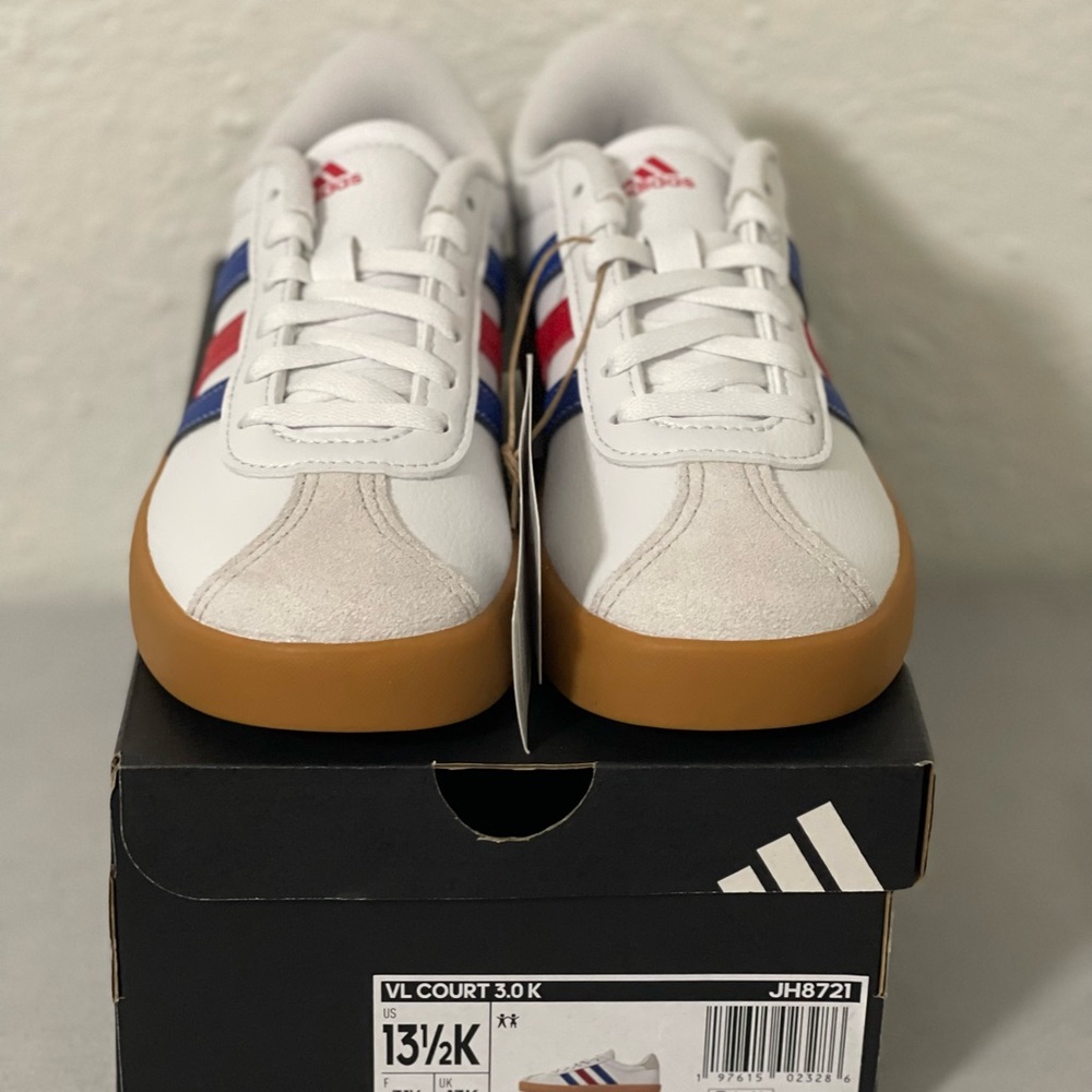 🚨SOLD🚨 Adidas Kids VL Court 3.0 White Red Blue Sneakers Sz 13.5 kids New in Box - Picture 1 of 6